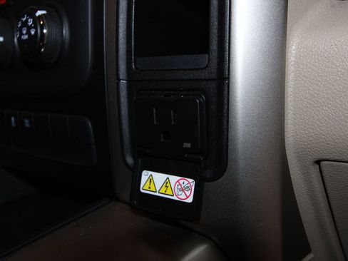 Used 2014 RAM 1500 Big Horn image 24