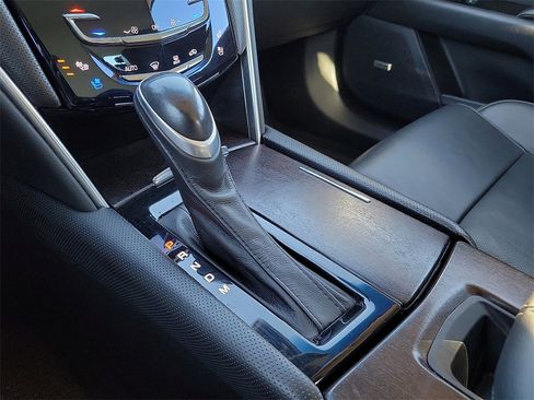 Used 2019 Cadillac XTS Luxury image 25