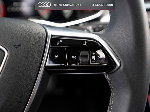Used 2025 Audi A6 2.0T Premium w/ Convenience Plus Package AWD/4WD image 18