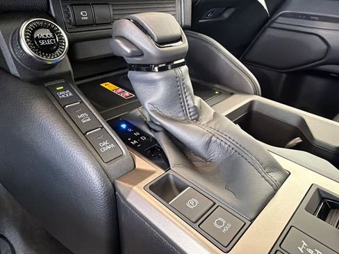 New 2026 Toyota Land Cruiser Base image 32