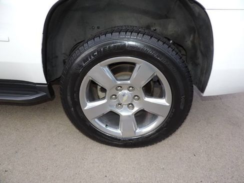 Certified 2018 Chevrolet Tahoe LT image 13