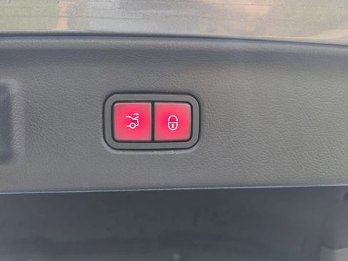 Used 2023 Mercedes-Benz S 500 4MATIC image 13