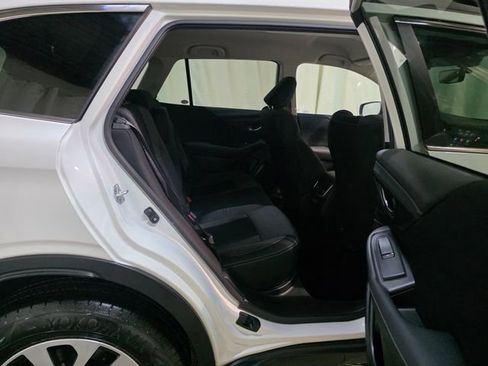 Used 2022 Subaru Outback Premium image 33