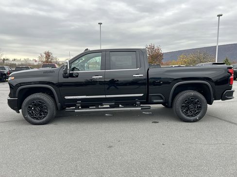 New 2026 Chevrolet Silverado 3500 High Country w/ Technology Package image 4