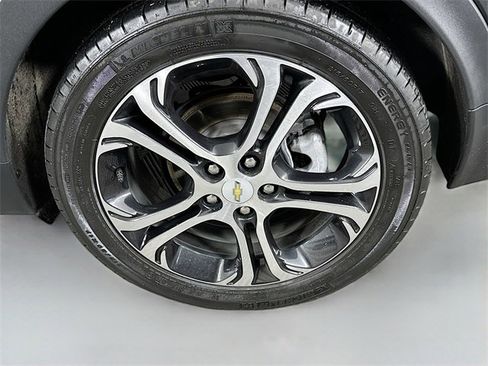Used 2021 Chevrolet Bolt Premier w/ Infotainment Package image 31