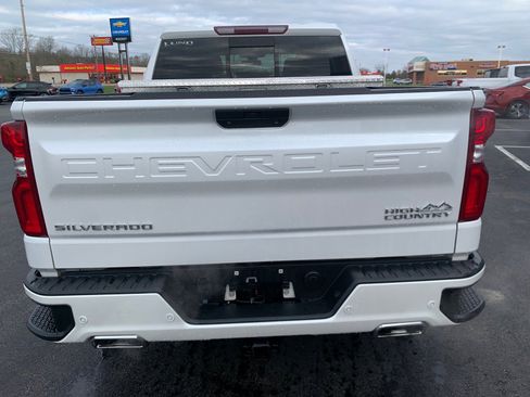 Used 2022 Chevrolet Silverado 1500 High Country AWD/4WD image 5