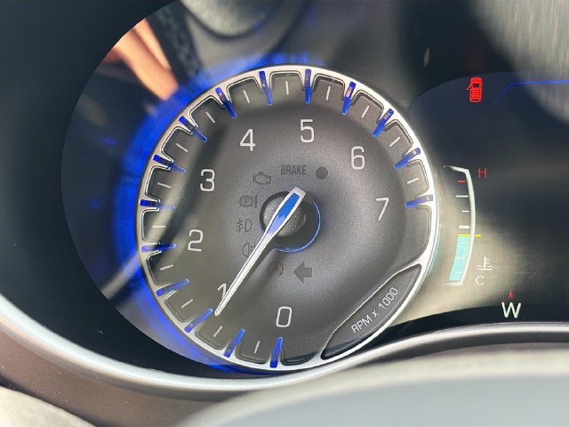 New 2027 Chrysler Pacifica Select FWD image 10