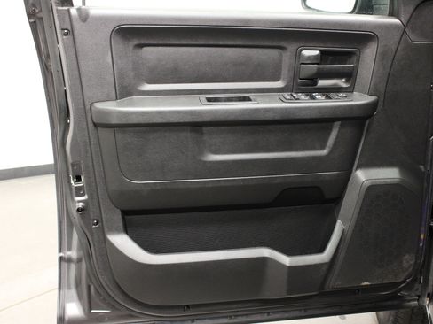 Used 2017 RAM 1500 Express image 19