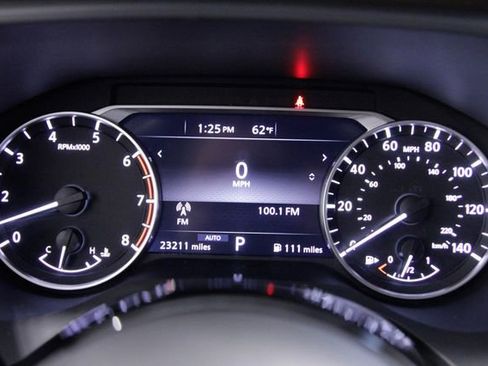 Used 2023 Nissan Rogue SV image 22