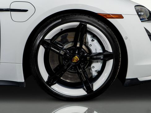 Used 2024 Porsche Taycan Turbo w/ Premium Package image 7