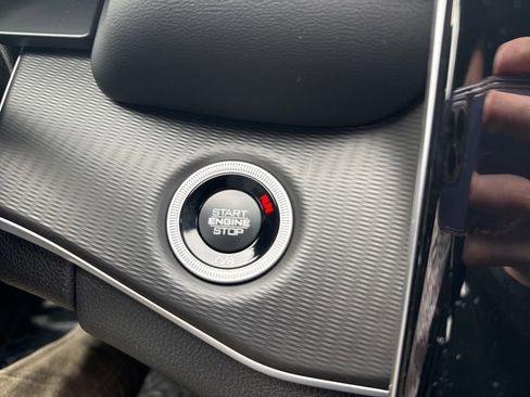 New 2025 Jeep Grand Cherokee Laredo X w/ Luxury Tech Group I AWD/4WD image 29