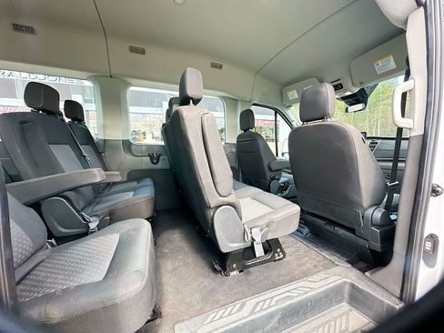 Used 2022 Ford Transit 350 XLT image 17