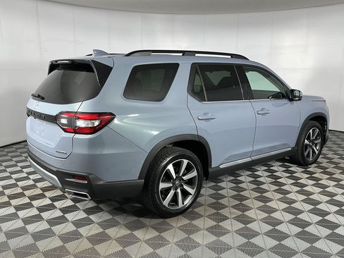 Used 2024 Honda Pilot Touring image 28