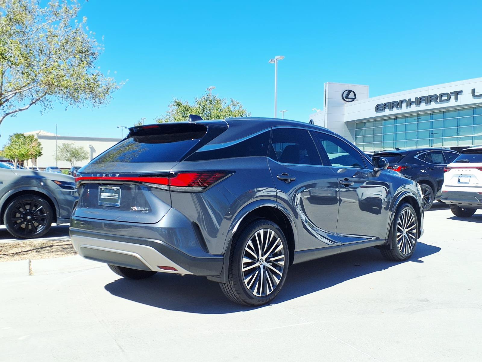 Used 2025 Lexus RX 350 w/ Convenience Package AWD/4WD image 5