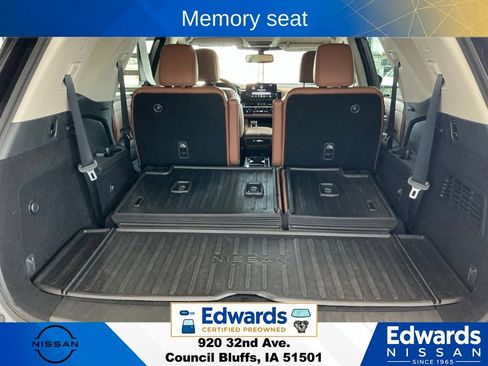 Used 2022 Nissan Pathfinder Platinum w/ Cargo Package AWD/4WD image 10