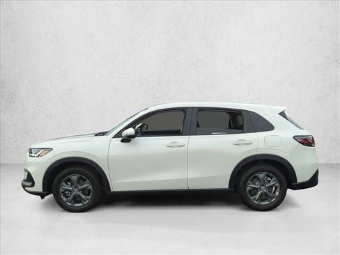 Certified 2026 Honda HR-V LX image 9