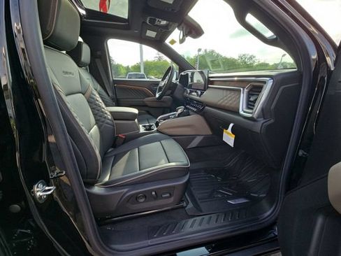 New 2026 GMC Canyon Denali w/ LPO, Denali Black Edition AWD/4WD image 30