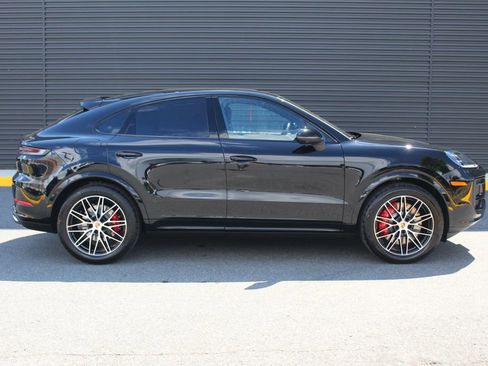 New 2026 Porsche Cayenne S image 9