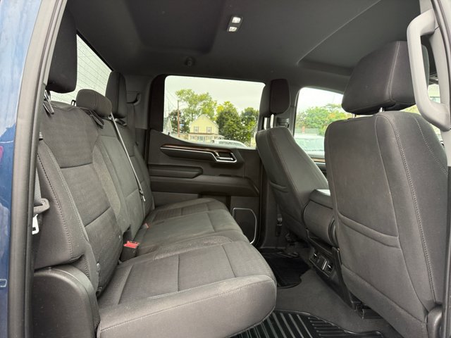Used 2023 Chevrolet Silverado 1500 LT AWD/4WD image 12