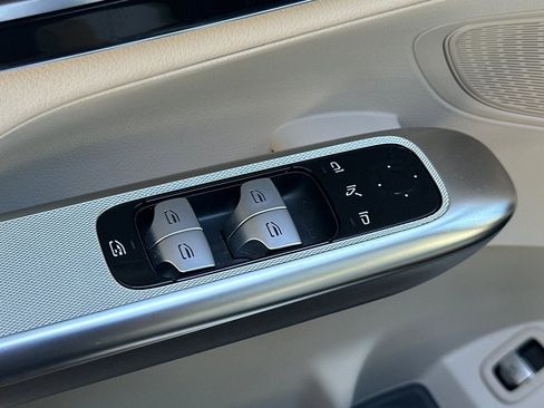 Certified 2024 Mercedes-Benz GLC 300 image 14