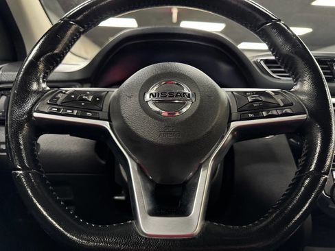 Used 2021 Nissan Rogue Sport SV image 20