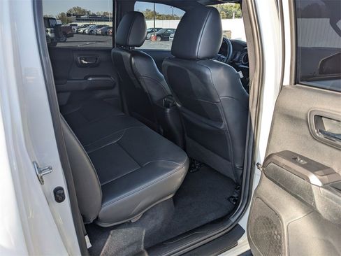 Used 2022 Toyota Tacoma TRD Pro image 32