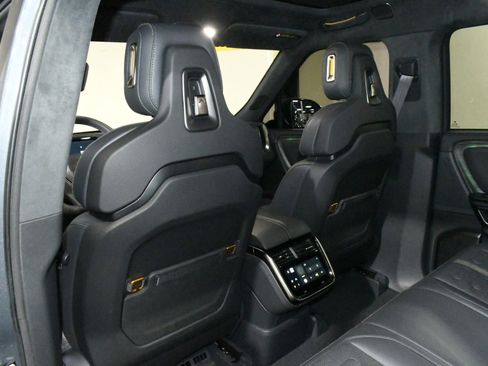 Used 2022 Rivian R1S Launch Edition image 15