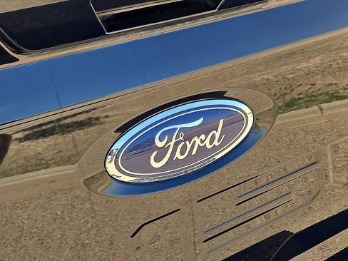 Used 2021 Ford F150 Lariat w/ Equipment Group 502A High image 12