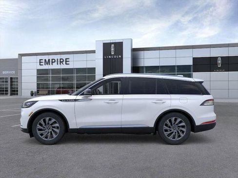 New 2026 Lincoln Aviator AWD image 3