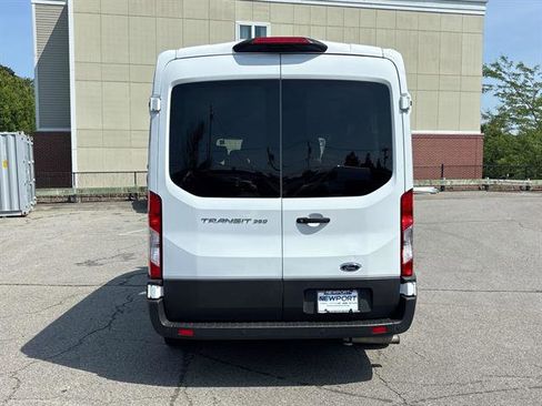 Used 2023 Ford Transit 350 XL image 4