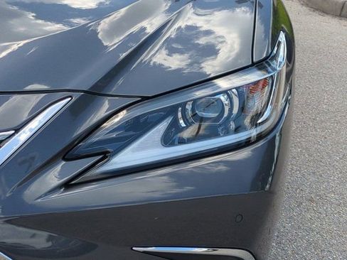 Used 2024 Lexus ES 350 w/ Premium Package image 10