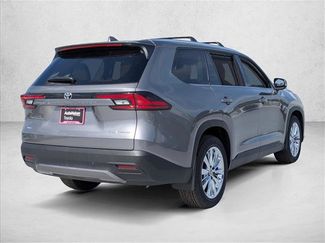 New 2026 Toyota Grand Highlander AWD video 2