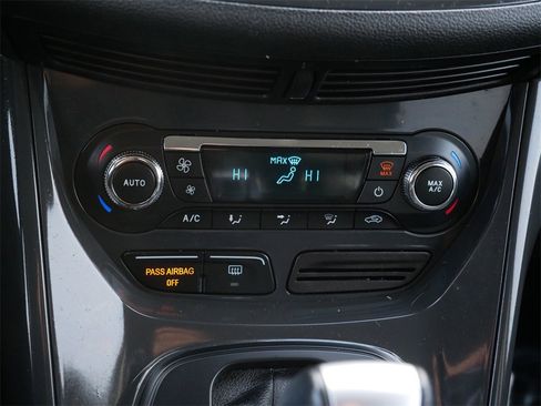 Used 2016 Ford Escape Titanium image 22