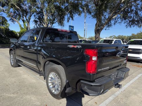 Used 2023 Chevrolet Silverado 1500 High Country w/ Technology Package image 6