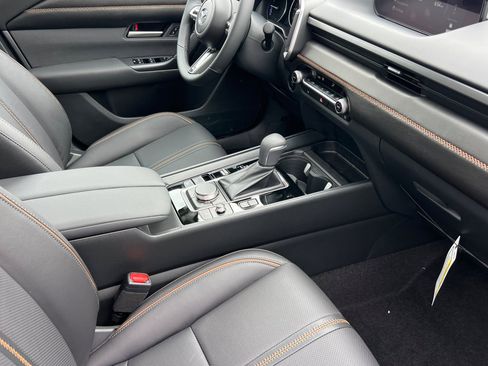 Used 2025 MAZDA CX-50 AWD 2.5 Hybrid w/ Weather Package image 20