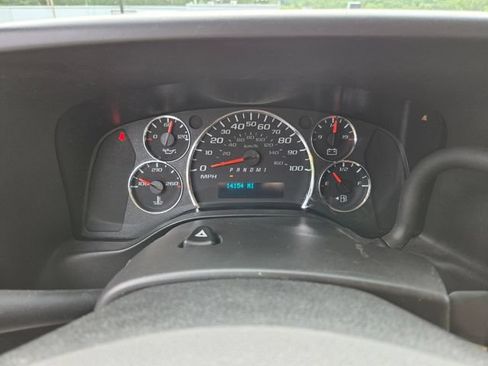 Used 2024 Chevrolet Express 2500 w/ Driver Convenience Package RWD image 32