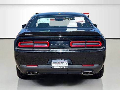 Used 2021 Dodge Challenger SXT RWD image 6