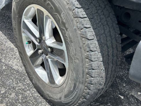 Certified 2020 Jeep Wrangler Unlimited Sahara AWD/4WD image 9