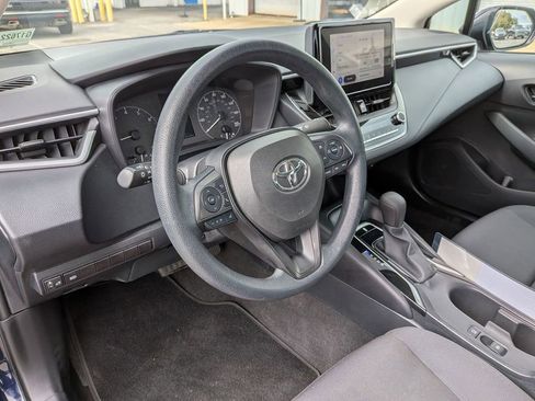 Used 2023 Toyota Corolla LE image 26