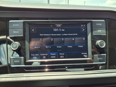 Used 2024 Volkswagen Jetta SE FWD image 19
