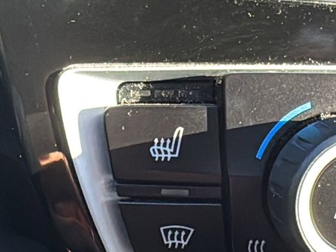 Used 2018 BMW 320i xDrive Sedan image 25