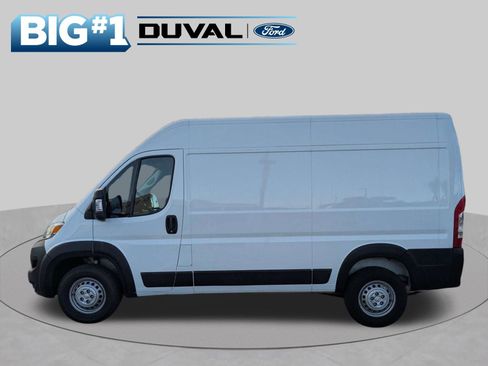 Used 2024 RAM ProMaster 2500 w/ Convenience Group FWD image 7