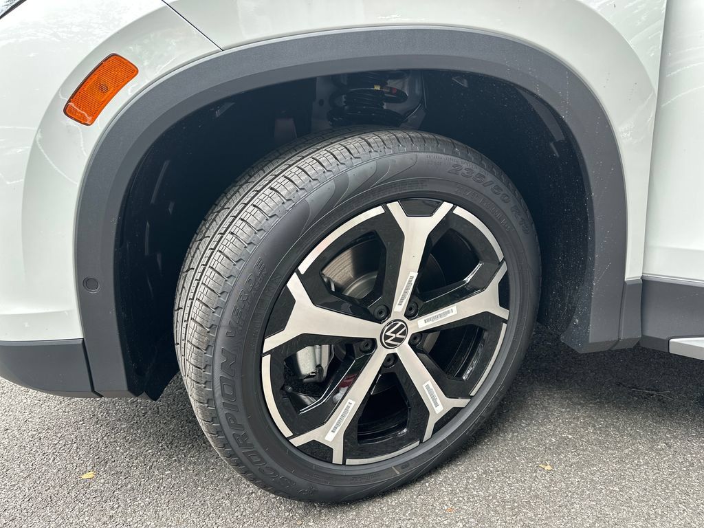 New 2026 Volkswagen Tiguan SE AWD/4WD image 7