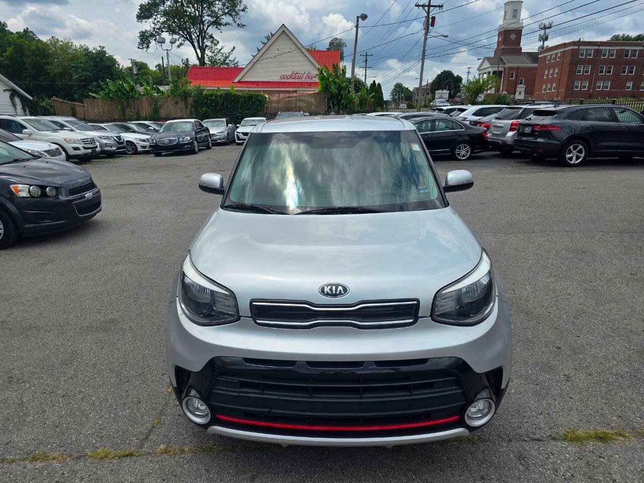 Used 2018 Kia Soul ! w/ Tech Package FWD image 12