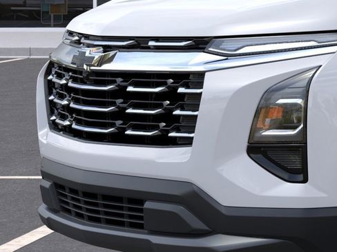 New 2026 Chevrolet Equinox LT w/ Convenience Package II FWD image 13