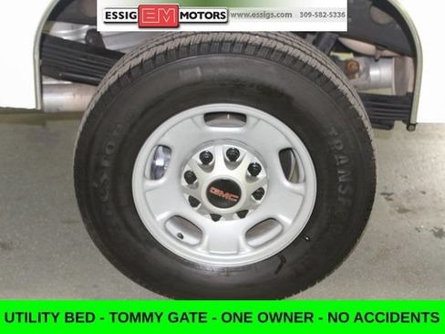 Used 2020 GMC Sierra 2500 2WD Regular Cab w/ Convenience Package image 9