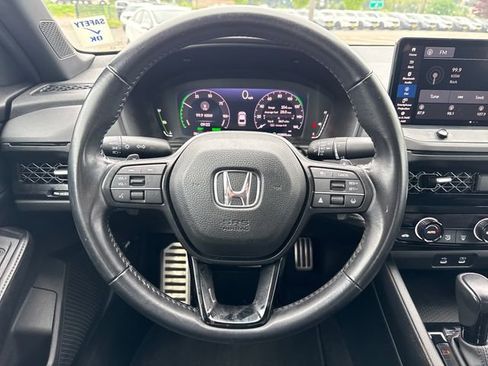 Used 2024 Honda Accord Sport image 17