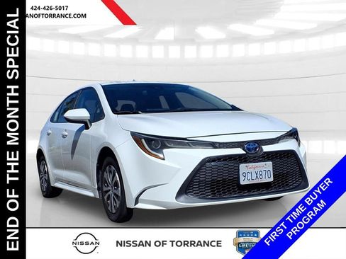 Used 2022 Toyota Corolla LE FWD image 1