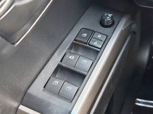 Used 2021 Toyota Tacoma SR5 RWD image 26