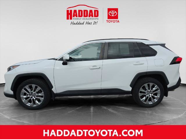 Certified 2020 Toyota RAV4 XLE Premium AWD/4WD image 2